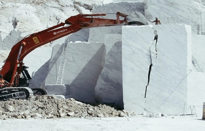 Quarrying of Stones without Blasting and with Blasting