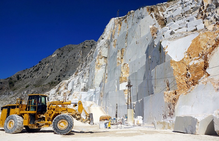 Quarrying Methods: Quarrying with Hand Tools, by Channeling Machines, by Ballast